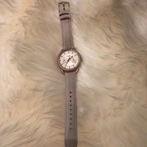 Fossil light pink women’s watch, rarely worn, excellent condition